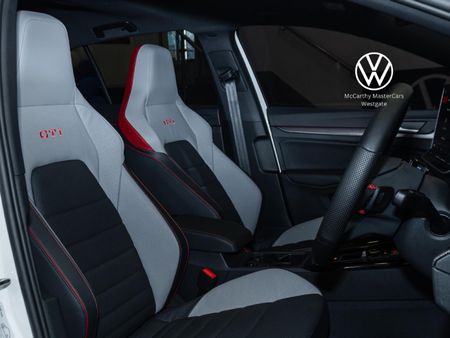 2026-Volkswagen-Golf-8-GTI-20-TSI-DSG_28