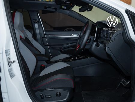 2026-Volkswagen-Golf-8-GTI-20-TSI-DSG_29