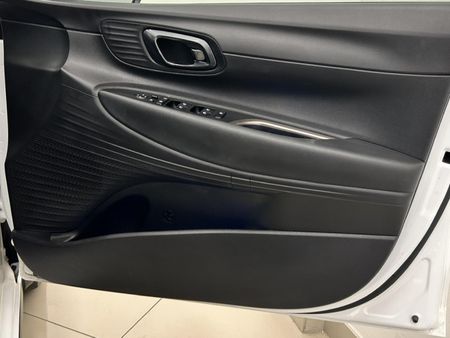 2022-Hyundai-i20-10-TGDI-Fluid-DCT_11