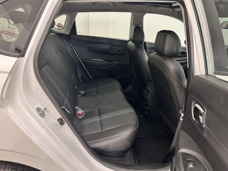 2022-Hyundai-i20-10-TGDI-Fluid-DCT_16