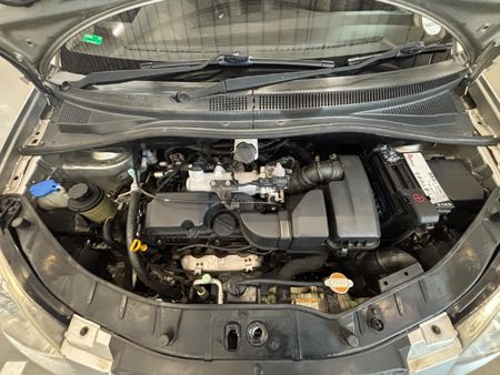 2010-Kia-Picanto-11-LX_8