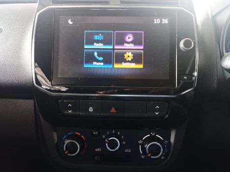 2025-Renault-Kwid-10-Techno_19