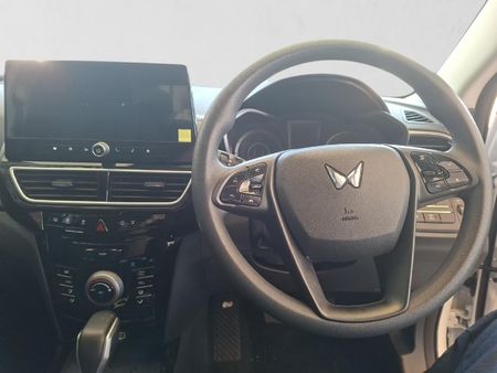 2026-Mahindra-XUV-3XO-12T-MX3-Auto_9