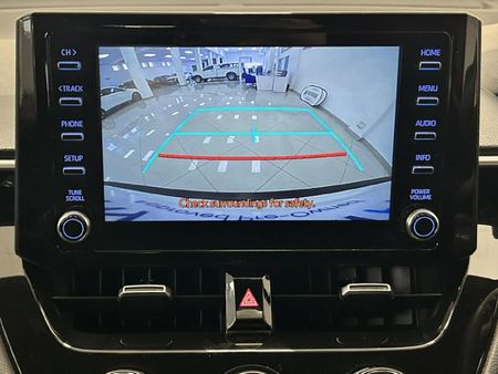 2024-Toyota-Corolla-Cross-18-XI_17