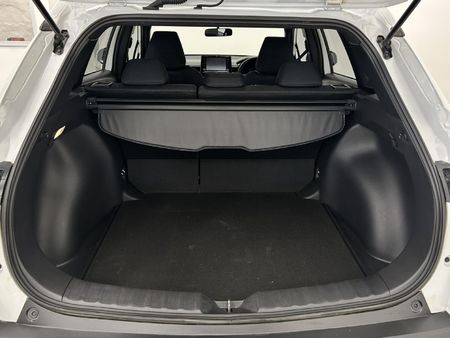 2024-Toyota-Corolla-Cross-18-XI_26