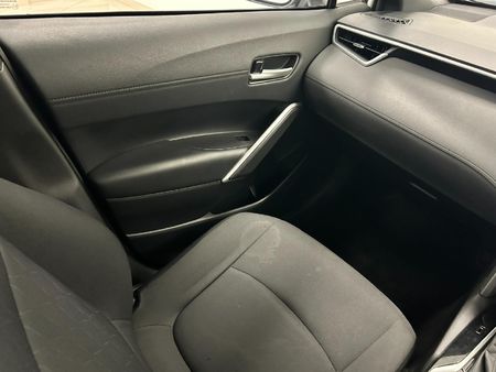 2024-Toyota-Corolla-Cross-18-XI_8