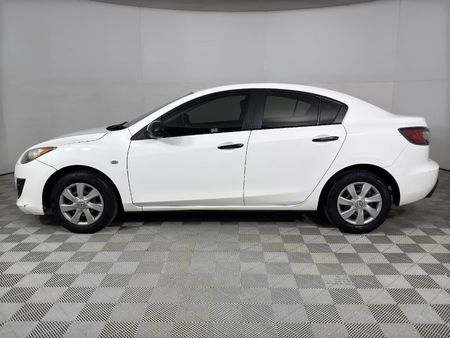 2011-Mazda-3-16-Original_5