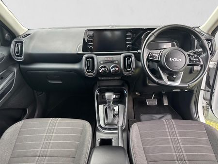2026-Kia-Sonet-15-EX-Auto_17