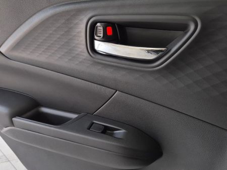 2026-Suzuki-Swift-12-GL-Auto_12
