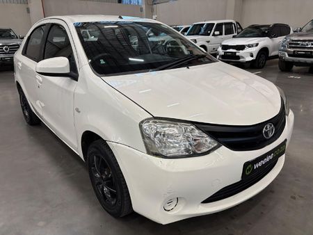 2013-Toyota-Etios-15-Xi_0