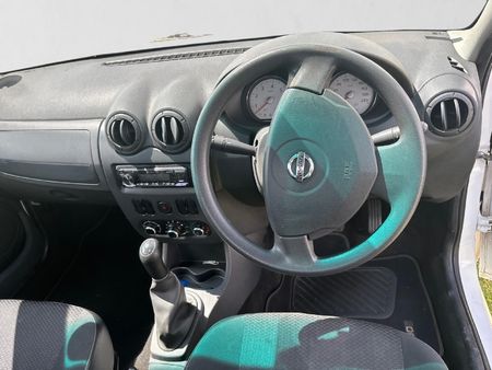 2019-Nissan-NP200-16-AC-Safety-Pack_12
