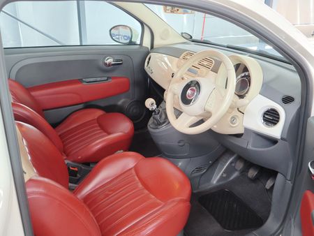 2014-Fiat-500-12-Cabriolet_12