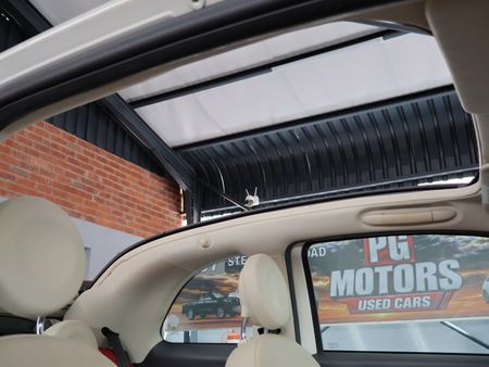 2014-Fiat-500-12-Cabriolet_17