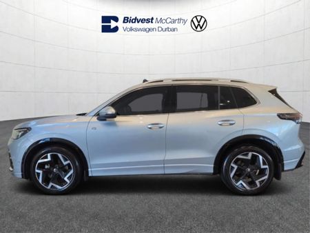 2025-Volkswagen-Tiguan-14TSI-R-Line_2