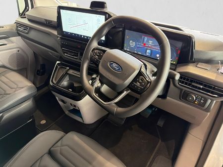 2026-Ford-Tourneo-Custom-20D-Titanium-X-Auto_12