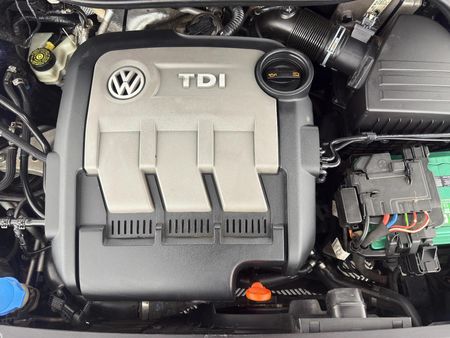 2013-Volkswagen-Polo-12-TDI-Bluemotion-5-dr_13