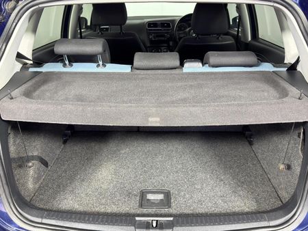 2013-Volkswagen-Polo-12-TDI-Bluemotion-5-dr_14