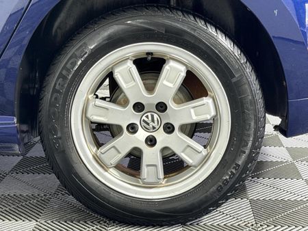 2013-Volkswagen-Polo-12-TDI-Bluemotion-5-dr_17