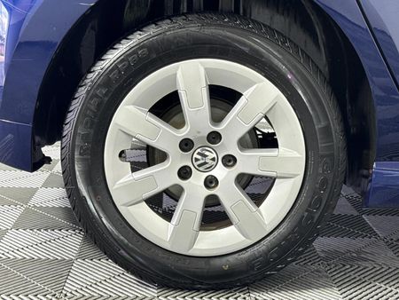 2013-Volkswagen-Polo-12-TDI-Bluemotion-5-dr_18