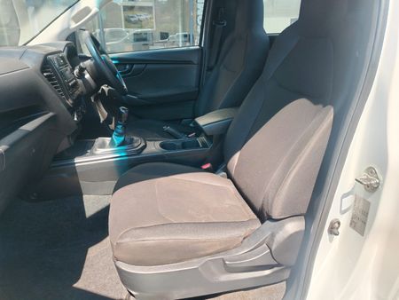2023-Isuzu-D-Max-19-DDI-HR-L-4x4-Single-Cab_14