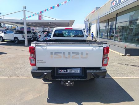 2023-Isuzu-D-Max-19-DDI-HR-L-4x4-Single-Cab_16