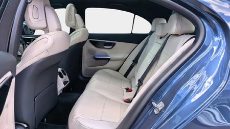 2025-Mercedes-Benz-C-Class-C-200-Auto_14
