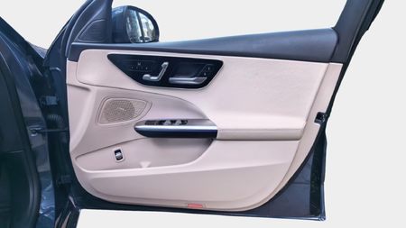 2025-Mercedes-Benz-C-Class-C-200-Auto_20