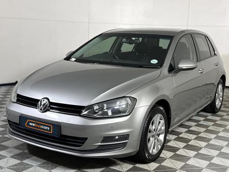 2016-Volkswagen-Golf-VII-14-TSI-Comfortline-Auto_0