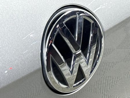 2016-Volkswagen-Golf-VII-14-TSI-Comfortline-Auto_12