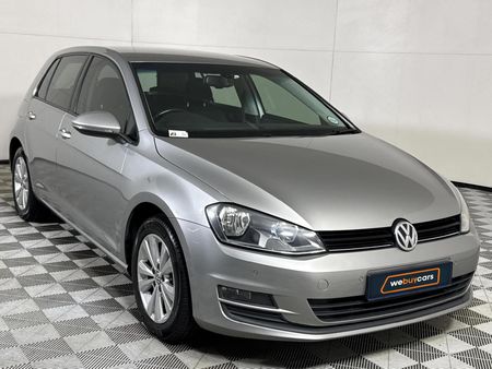 2016-Volkswagen-Golf-VII-14-TSI-Comfortline-Auto_2