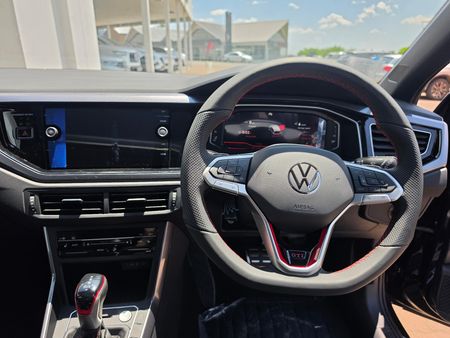 2026-Volkswagen-Polo-20-GTI-Auto-147kW_9