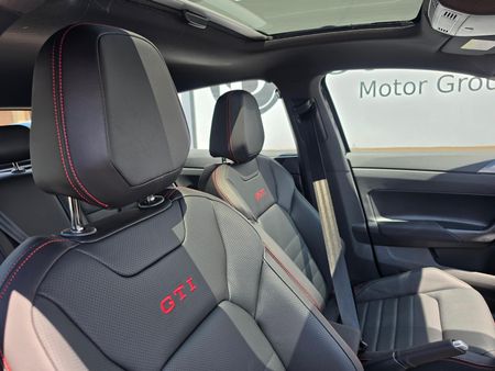 2026-Volkswagen-Polo-20-GTI-Auto-147kW_11
