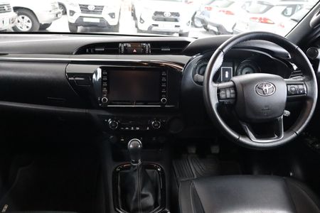 2020-Toyota-Hilux-28-GD-6-Raised-Body-Raider-Double-Cab_10
