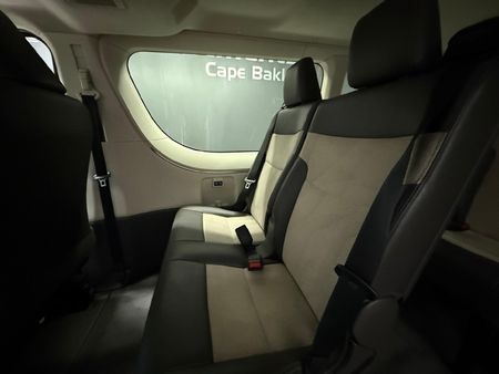 2019-Toyota-Quantum-28-GL-11-seat_9