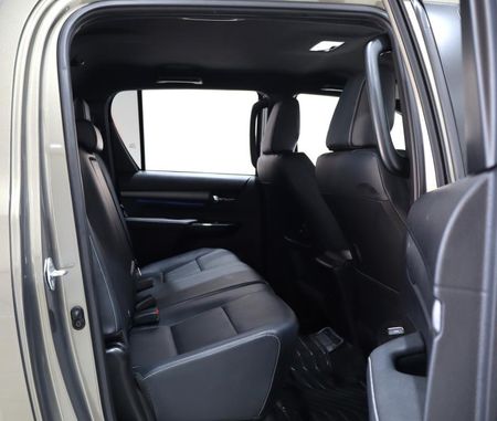 2025-Toyota-Hilux-28-GD-6-RB-Legend-55-4x4-Auto-Double-Cab_29