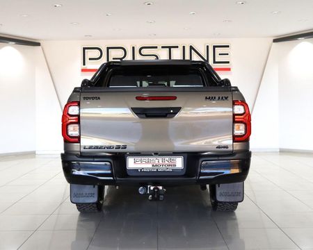 2025-Toyota-Hilux-28-GD-6-RB-Legend-55-4x4-Auto-Double-Cab_4