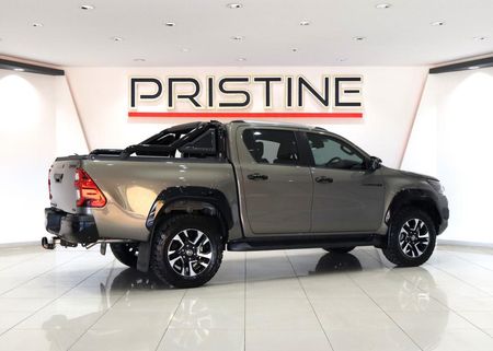 2025-Toyota-Hilux-28-GD-6-RB-Legend-55-4x4-Auto-Double-Cab_6