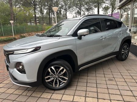2026-Toyota-Starlet-Cross-15XR-Auto_13