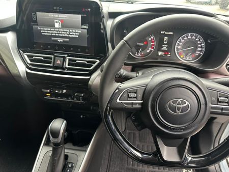 2026-Toyota-Starlet-Cross-15XR-Auto_15