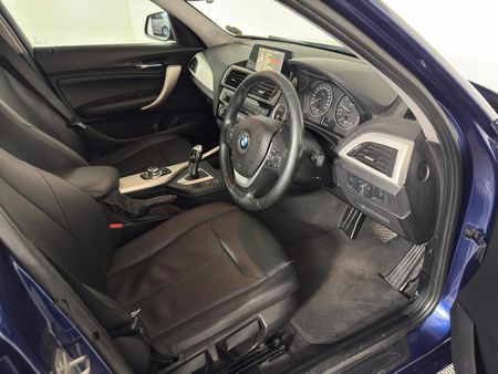 2017-BMW-1-Series-120i-5-dr-Auto_10