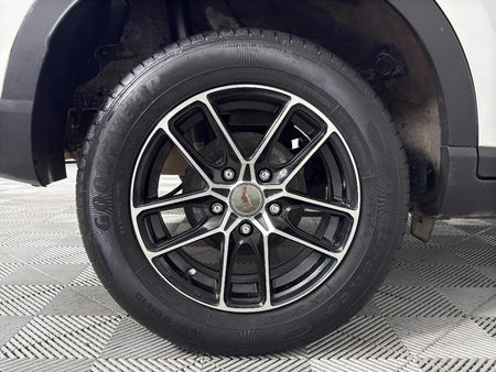 2022-Hyundai-Venue-12-Motion_18