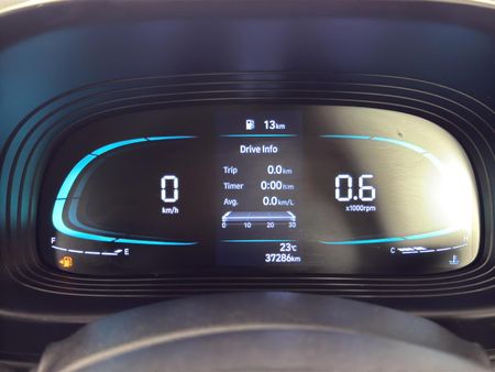 2022-Hyundai-Venue-12-Motion_7