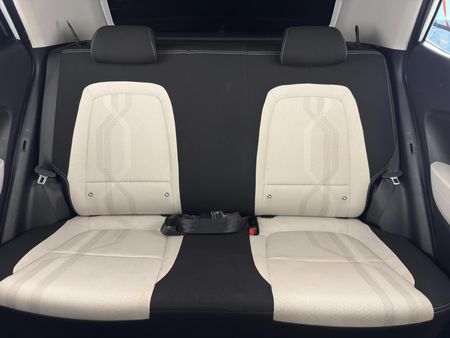 2022-Hyundai-Venue-12-Motion_8
