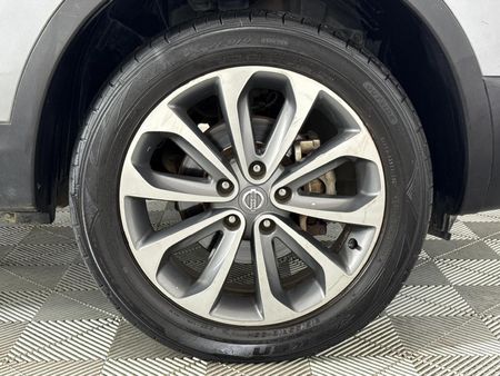 2012-Nissan-Qashqai-20-Acenta_15