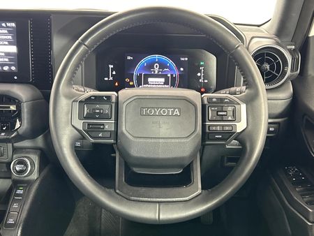 2025-Toyota-Land-Cruiser-Prado-TX-28GD-Auto_13