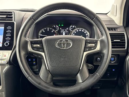2023-Toyota-Land-Cruiser-Prado-28-GD-VX-Auto_14