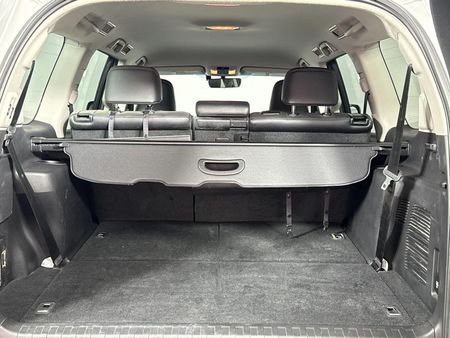 2023-Toyota-Land-Cruiser-Prado-28-GD-VX-Auto_16
