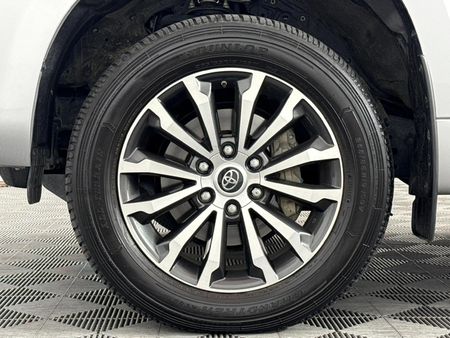 2023-Toyota-Land-Cruiser-Prado-28-GD-VX-Auto_17