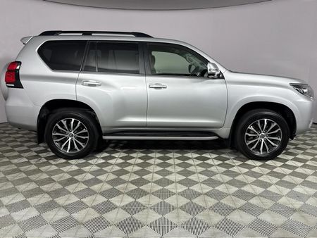2023-Toyota-Land-Cruiser-Prado-28-GD-VX-Auto_3