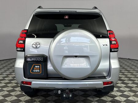 2023-Toyota-Land-Cruiser-Prado-28-GD-VX-Auto_4